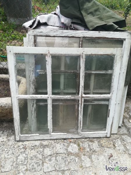 Vendo janelas antigas