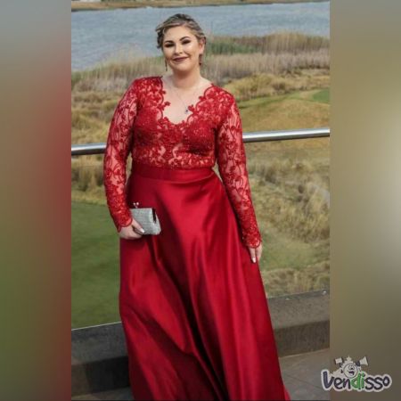 Modista / Costureia de Alta Costura. Fashion Designer