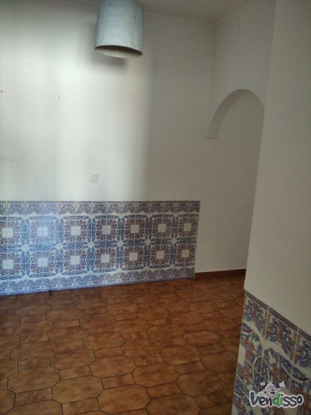 Arrenda-se T2 Queluz Monte Abraão