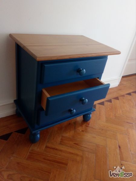 Pequeno Móvel de 3 Gavetas Restaurado