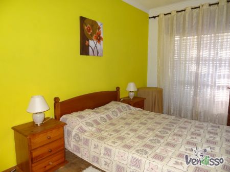 Quarto individual, estação Foros de Amora