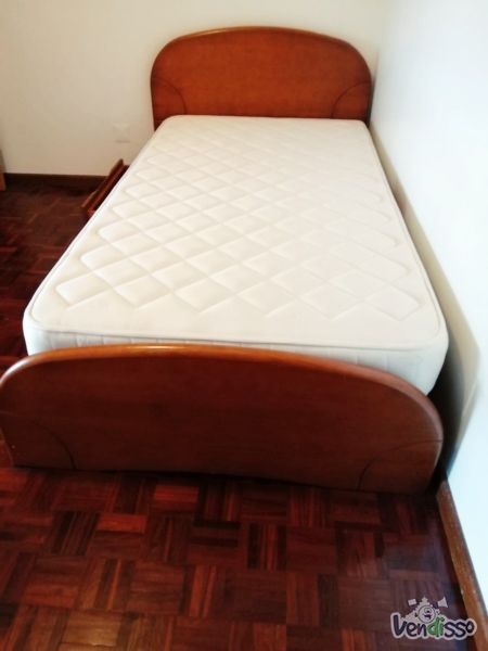 Cama de solteiro