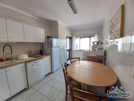 T3 com garagem individual e lugar de garagem - Nó de  Gulpilhares-A29