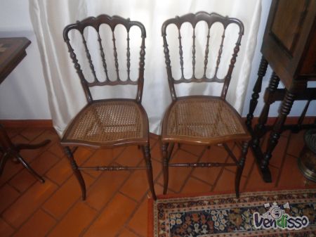 2 cadeirinhas de palhinha