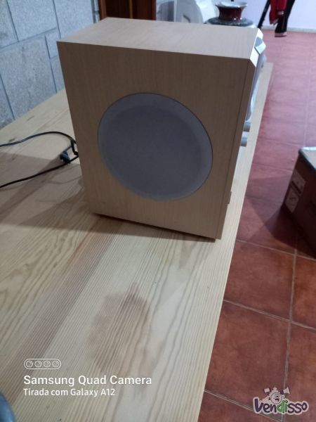 Colunas de som de cinema