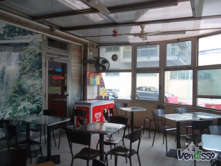 Trespasse de Café Snack Bar com esplanada em Gandra/Paredes