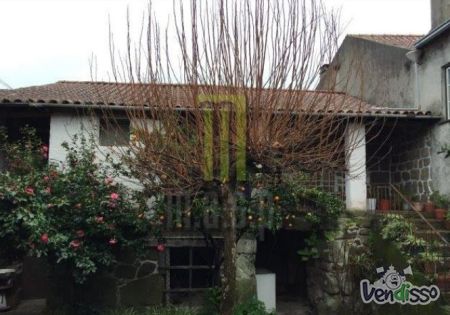 Moradia T3 para recuperar em Travanca de Lagos