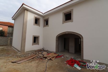 Moradia T3 Geminada no Centro dos Carvalhos - Vila Nova de Gaia