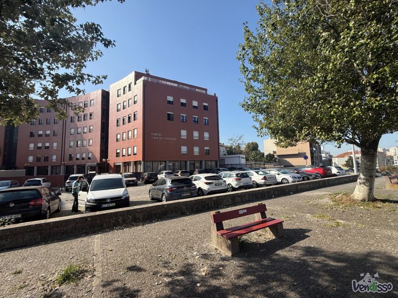 Apartamento T4+1 a poucos metros da Avenida da Boavista