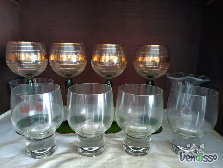 8 copos de vidro 